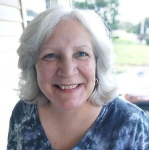 Meet your Posher, Sharyn